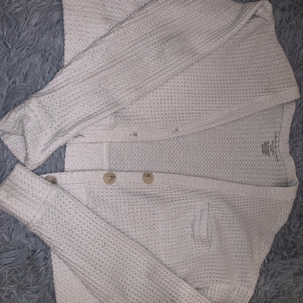 American Eagle Cropped Cardigan